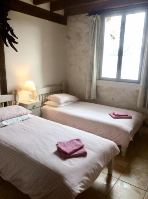 Maison Rouge Gite Vidaillat מראה חיצוני תמונה